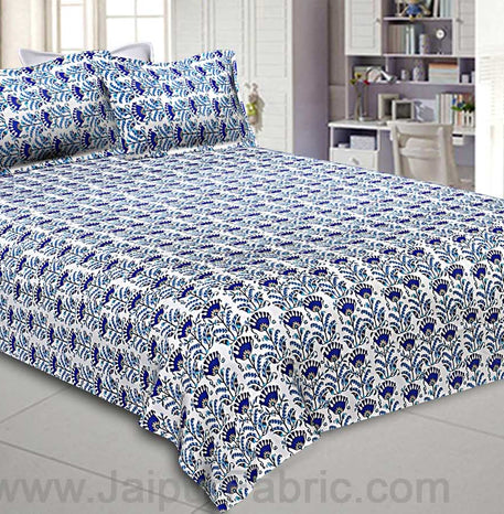 Double Bedsheet Blooming Blue Flowers Print