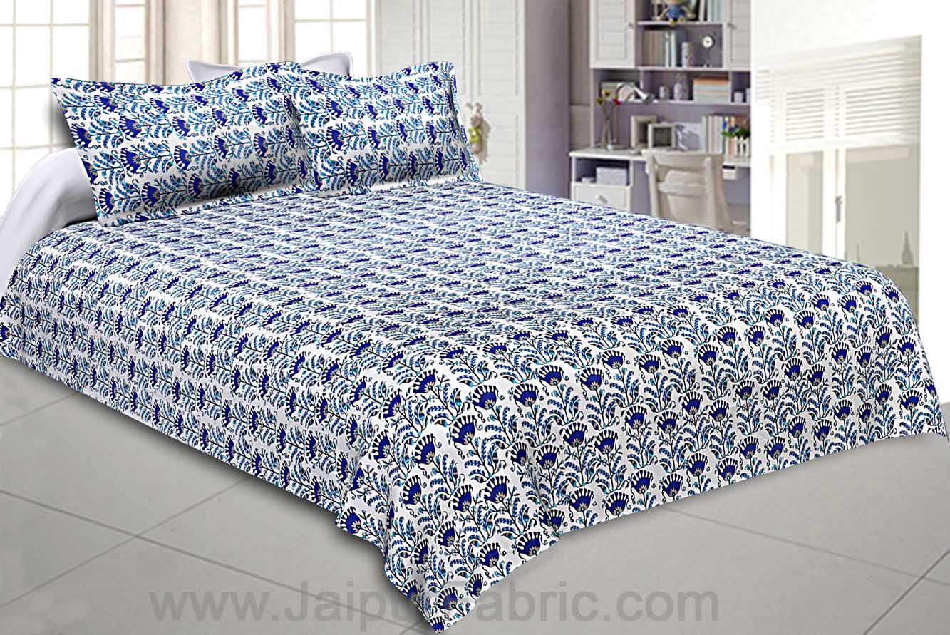 Double Bedsheet Blooming Blue Flowers Print