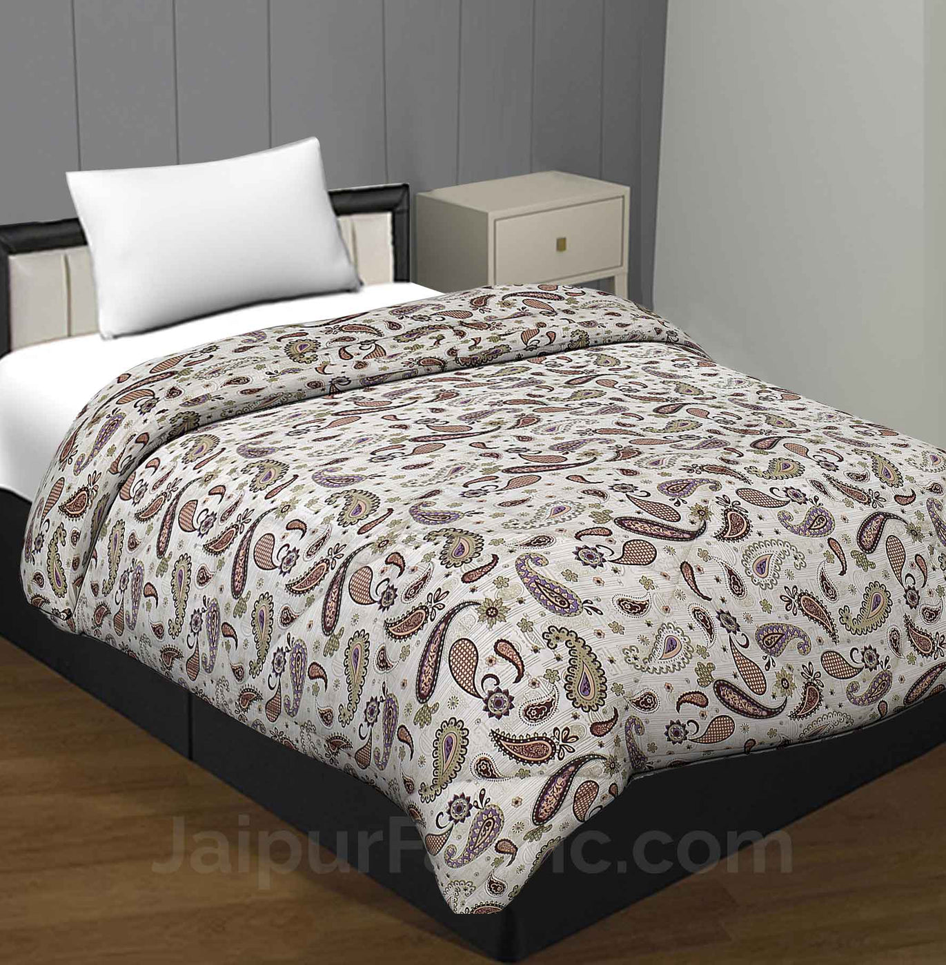 Paisley Creamish Pink Single Bed Comforter