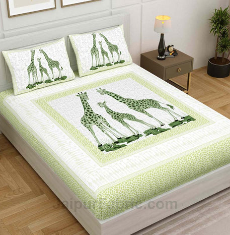 Green Giraffe Print King Size Bedsheet