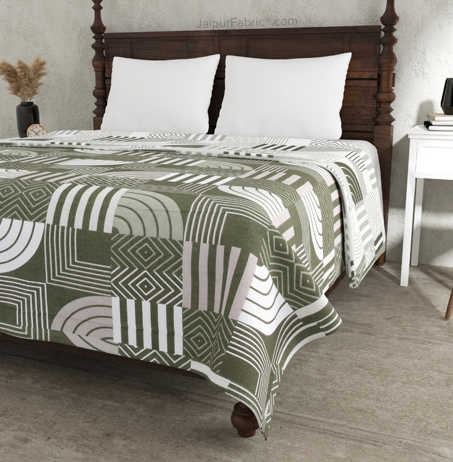 Geometric Maze Green Cotton Reversible Double Bed Dohar