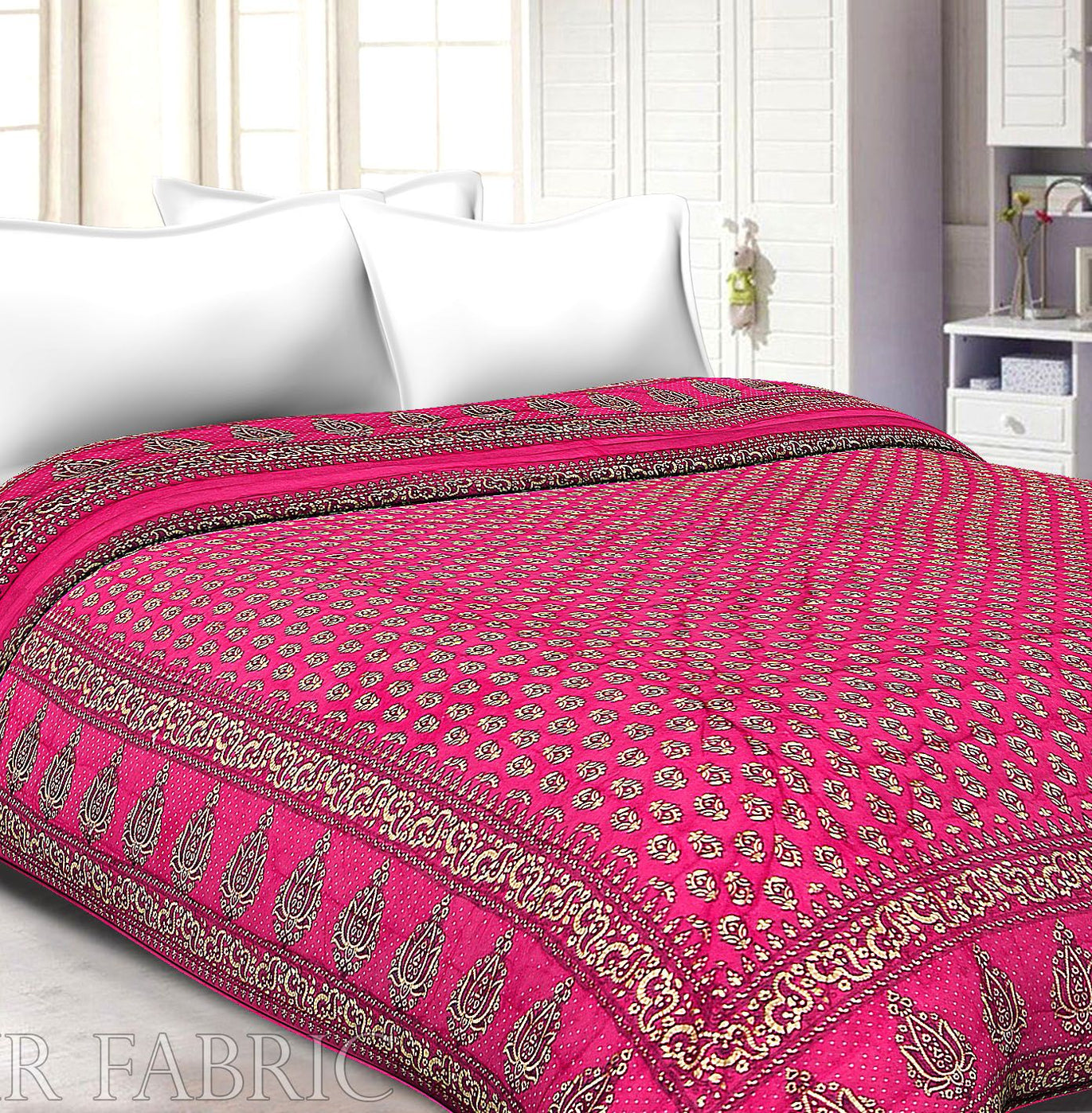 Magenta Base Golden Print Fine Cotton Double Quilt