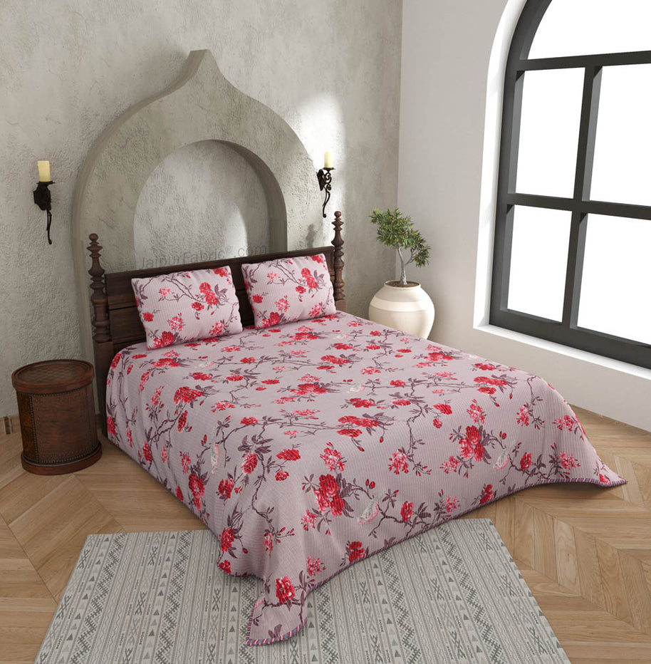 Fresh Fashionable Pure Cotton Reversible Quilted Bedcover with Pillowcases