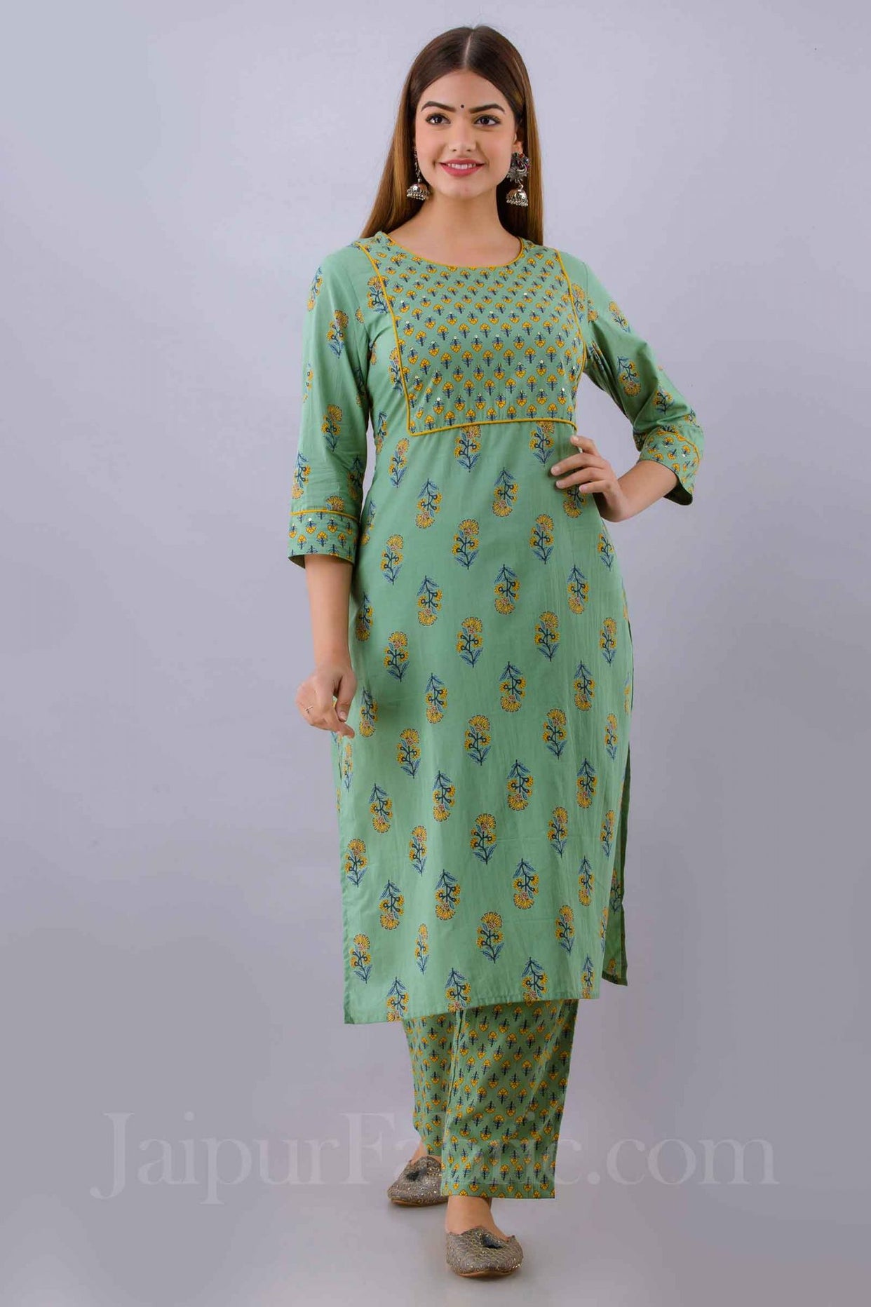 Women Green Cotton Kurti Round Neck with Pant