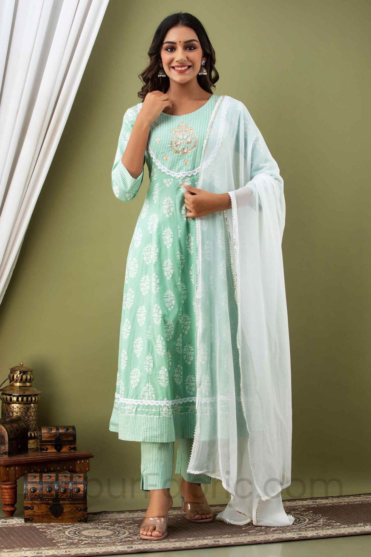 Women Sea Green Aline Kurti with Pant & Dupatta