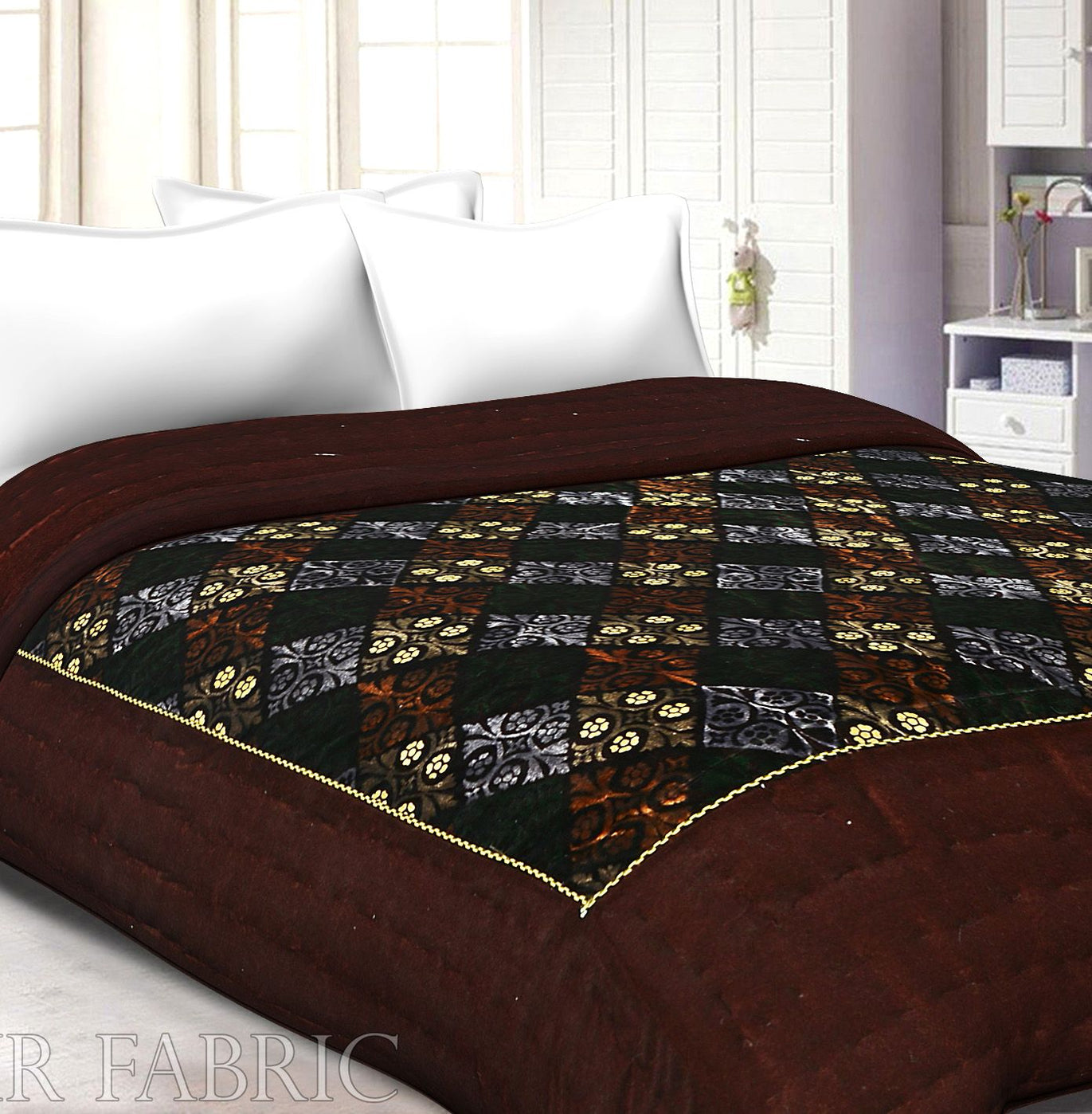 Brown Border Golden Dori Flower In Check Print Velvet(Shaneel) Double Quilt